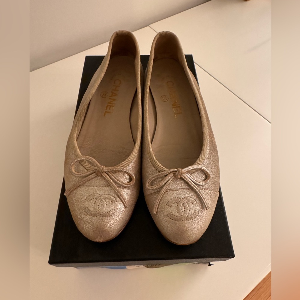 Chanel ballet flats size 35